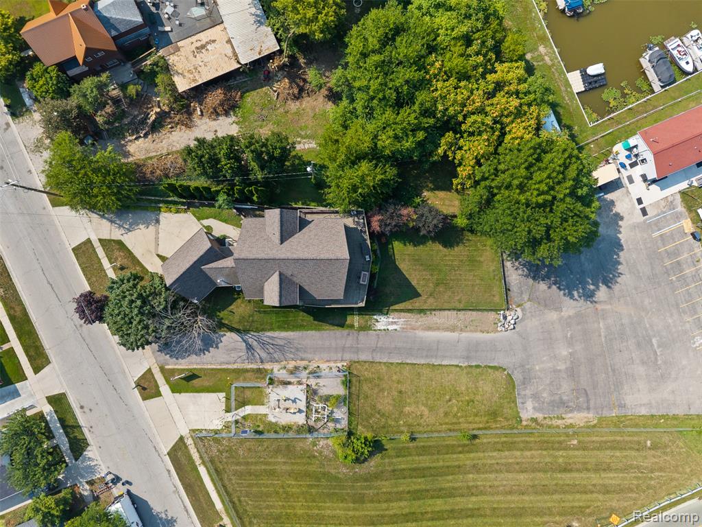 1907 Riverside Drive, Port Huron, MI 48060 — Photo 51