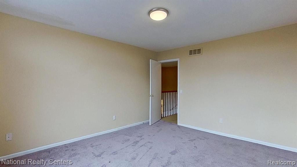 4392 STONEVIEW Drive, West Bloomfield, MI — Photo 62