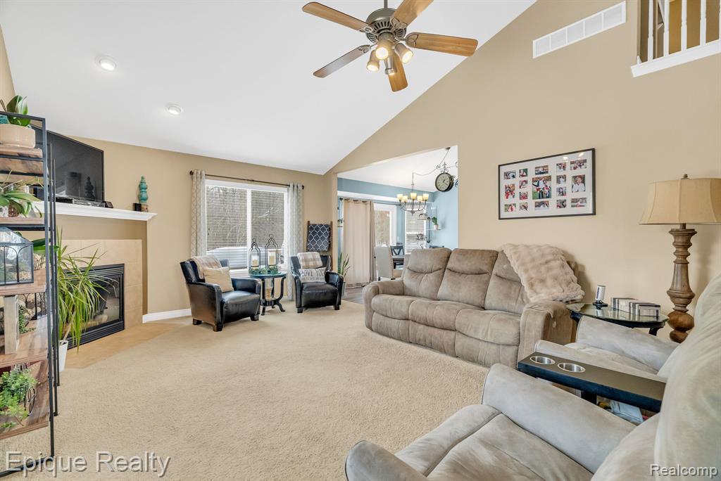 8459 Cranbrook Drive, Grand Blanc, MI 48439 — Photo 9