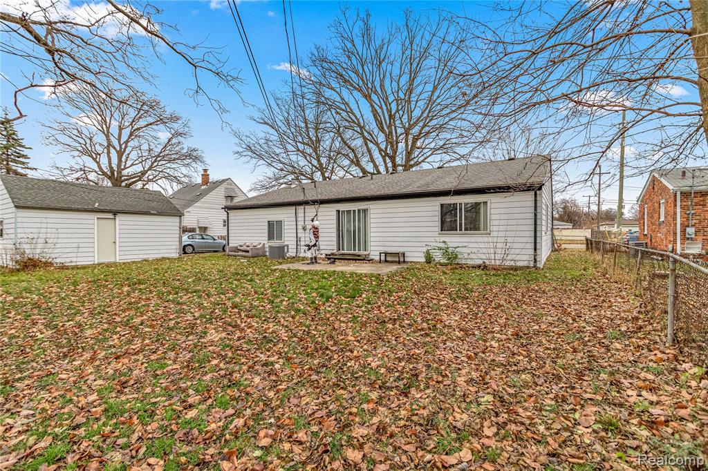 6429 N Beech Daly Road, Dearborn Heights, MI 48127 — Photo 31