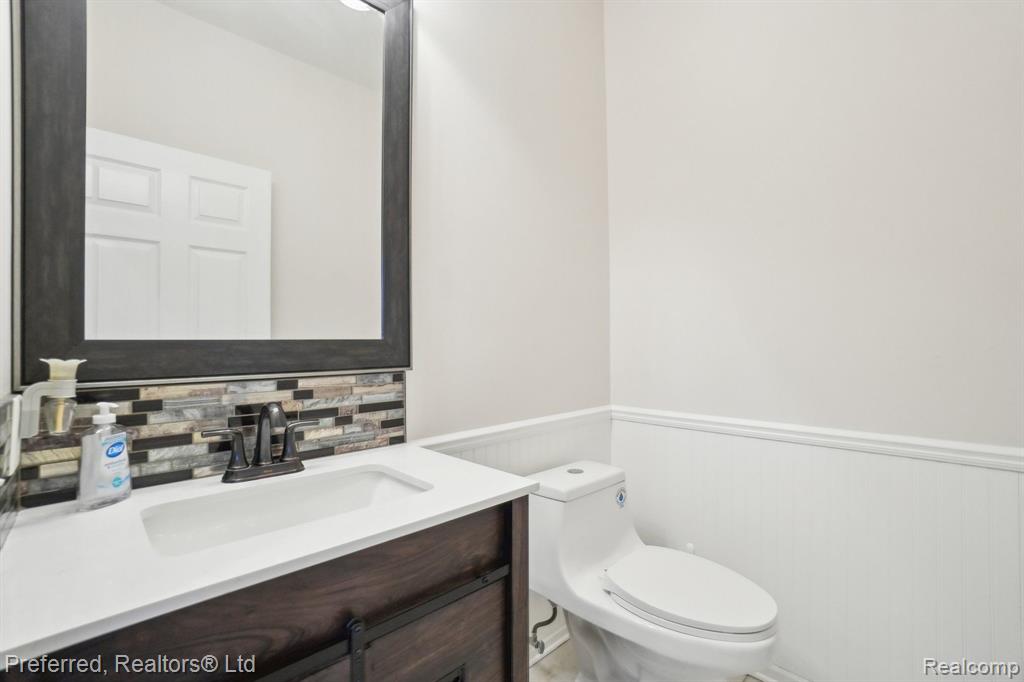 8045 Creek Bend Drive, Ypsilanti, MI 48197 — Photo 40