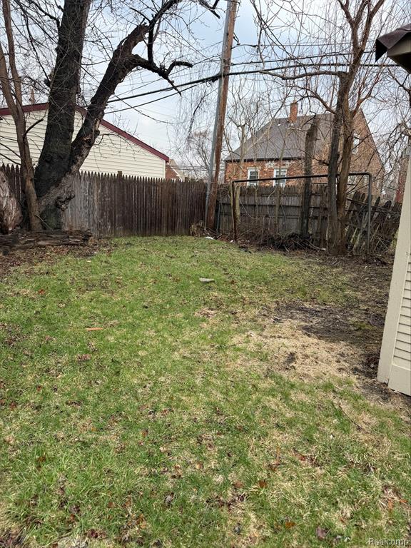 16210 Ferguson Street - Photo 2