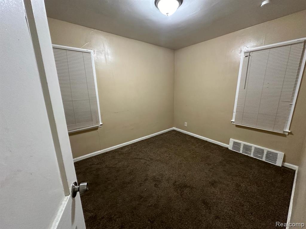 7651 Rosemont Avenue, Detroit, MI 48228 — Photo 6