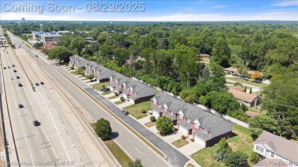 19236 W 11 Mile Road, Lathrup Village, MI 48076 — Photo 35