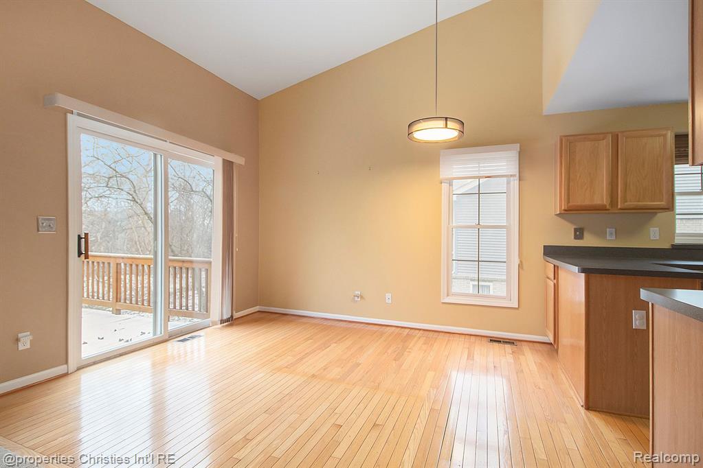 7487 GREEN MEADOW Lane, Canton, MI 48187 — Photo 14