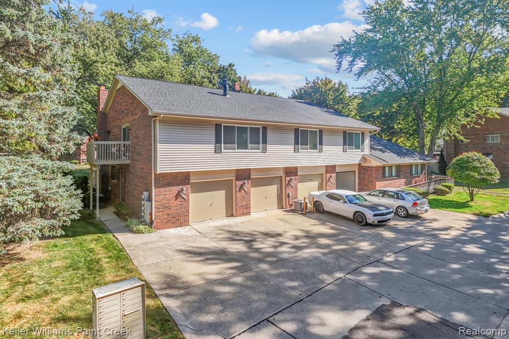 42501 Eldon Circle, Clinton Twp, MI 48038 — Photo 2