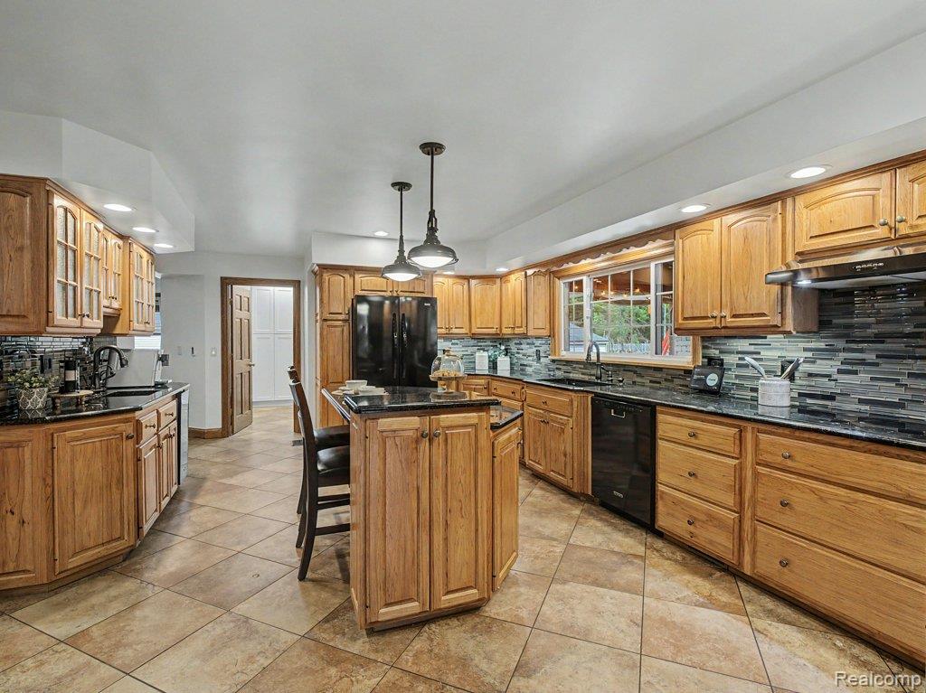 1010 Genesee Drive, Royal Oak, MI 48073 — Photo 20