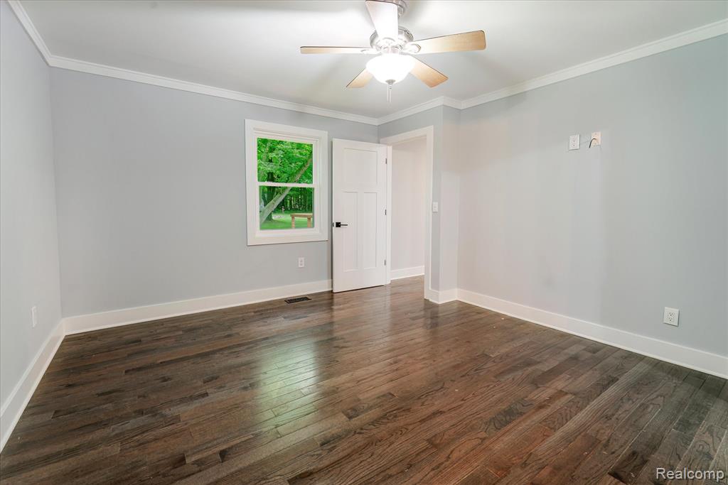 4072 Mill Lake Road, Lake Orion, MI — Photo 15