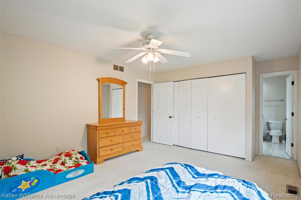5016 Patrick Road, West Bloomfield, MI — Photo 34
