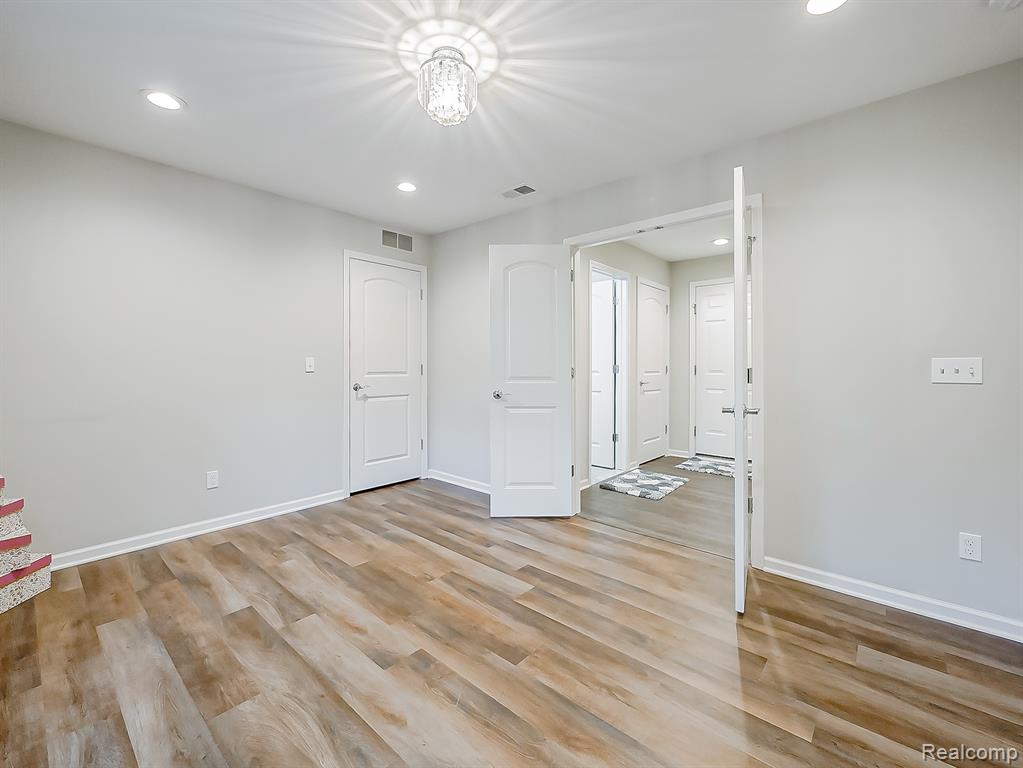 47707 Alden Terrace N, Northville, MI — Photo 28