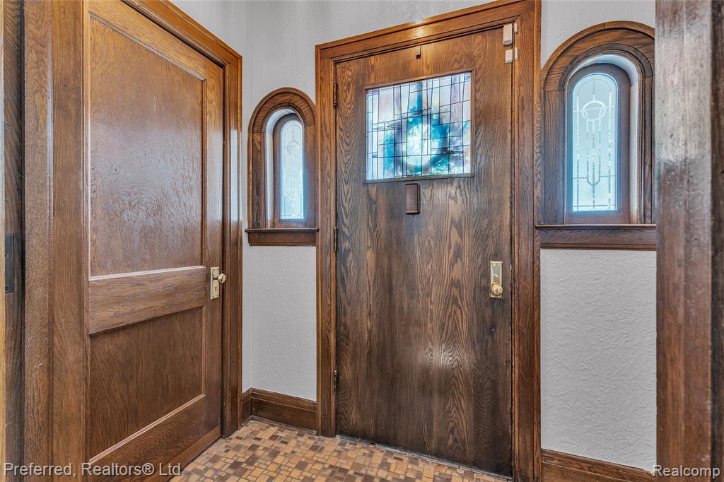 190 Crocker Boulevard, Mount Clemens, MI 48043 — Photo 8