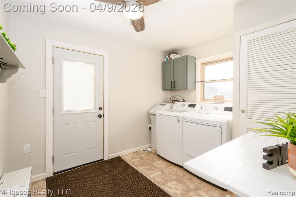 516 E Glass Road, Ortonville, MI 48462 — Photo 19