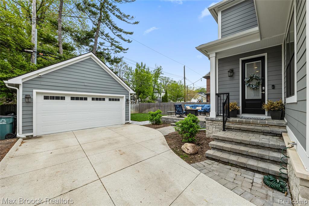 893 HAZEL Street, Birmingham, MI 48009 — Photo 34