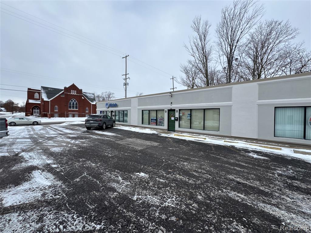 221 S MILL Street, Clio, MI 48420 — Photo 6