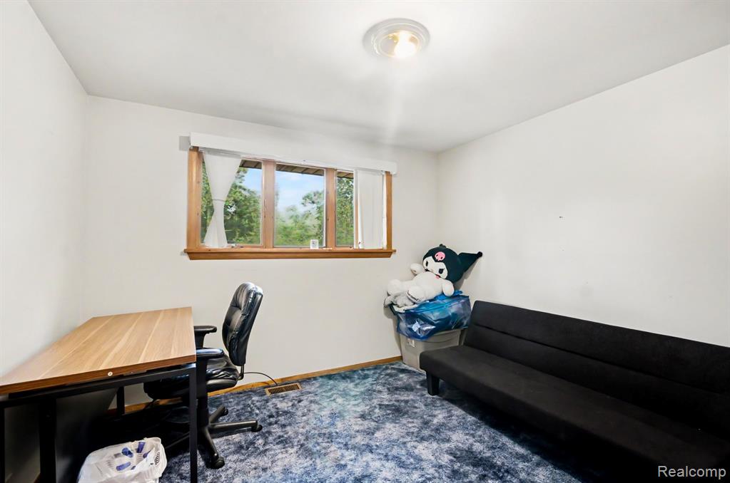 52905 Heatherway Drive, Utica, MI 48316 — Photo 17