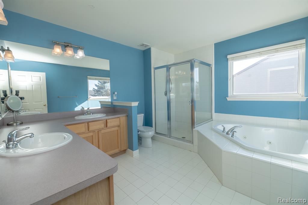 5731 Bingham Drive, Commerce Twp, MI 48382 — Photo 26