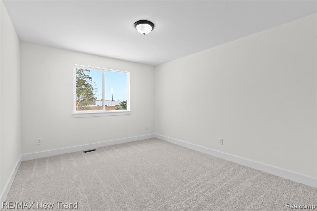 8491 Joseph Street, Commerce Twp, MI 48382 — Photo 33