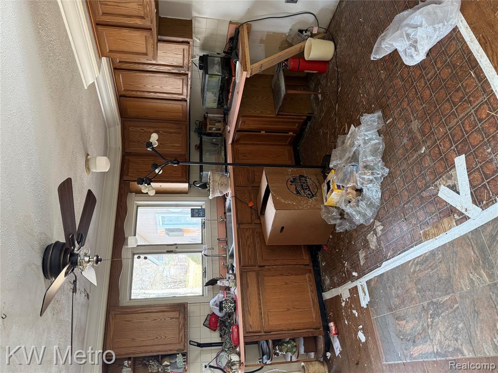 6915 Rink Drive, Brighton, MI 48114 — Photo 3