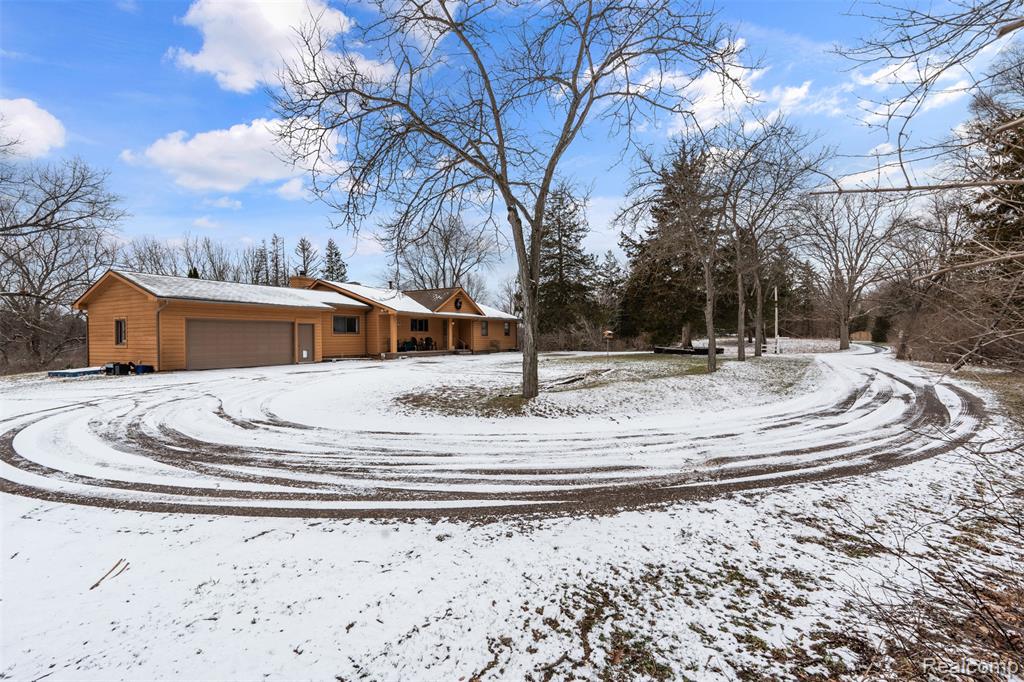 9130 Bayfield Lane, Brighton, MI 48116 — Photo 7
