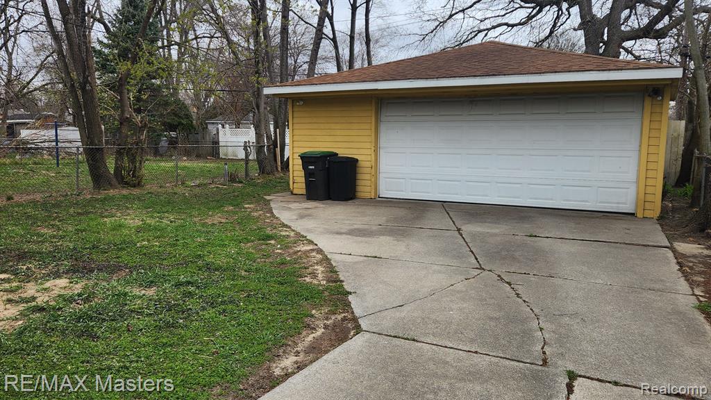 8267 OAK Street, Taylor, MI 48180 — Photo 15