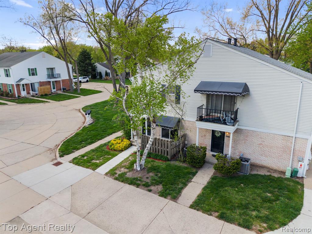 24755 Meadow Lane, Harrison Township, MI — Photo 36
