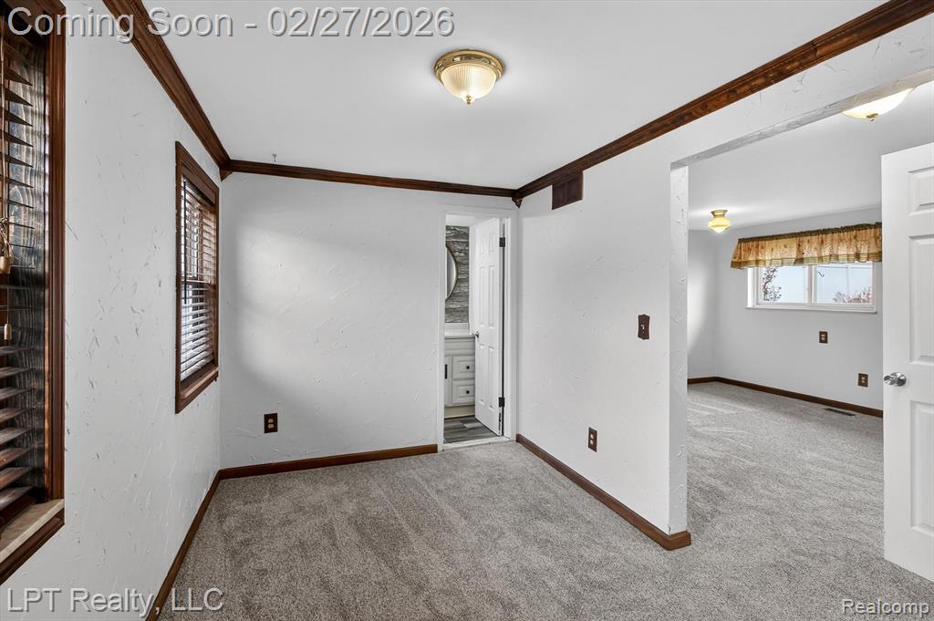 22507 Doncaster Avenue, Brownstown, MI 48193 — Photo 13