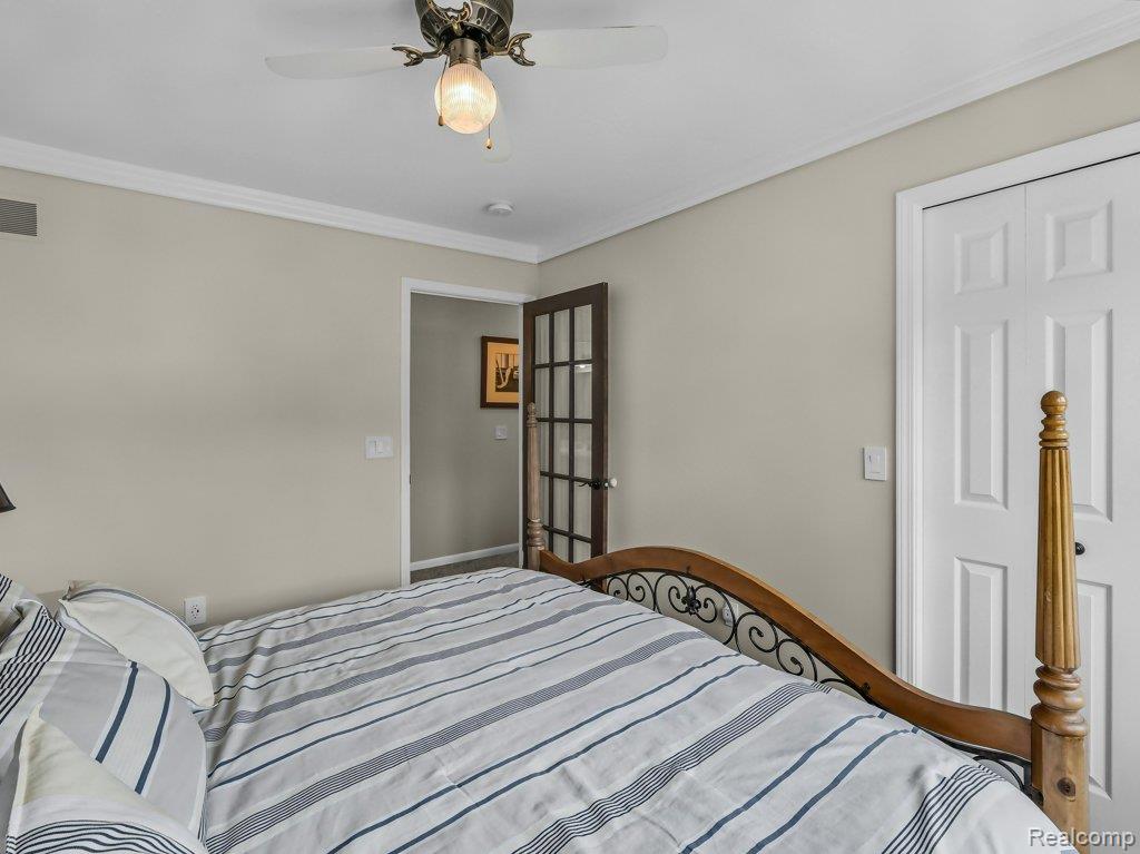 42688 Preswick Court, Van Buren, MI 48111 — Photo 37