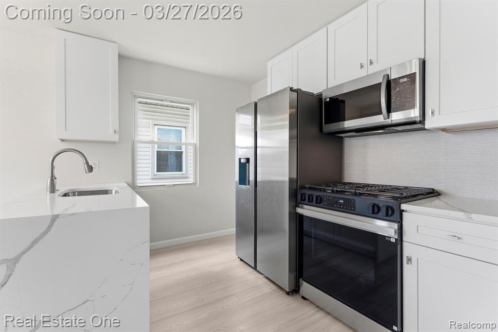 6778 Buckingham Avenue, Allen Park, MI 48101 — Photo 10