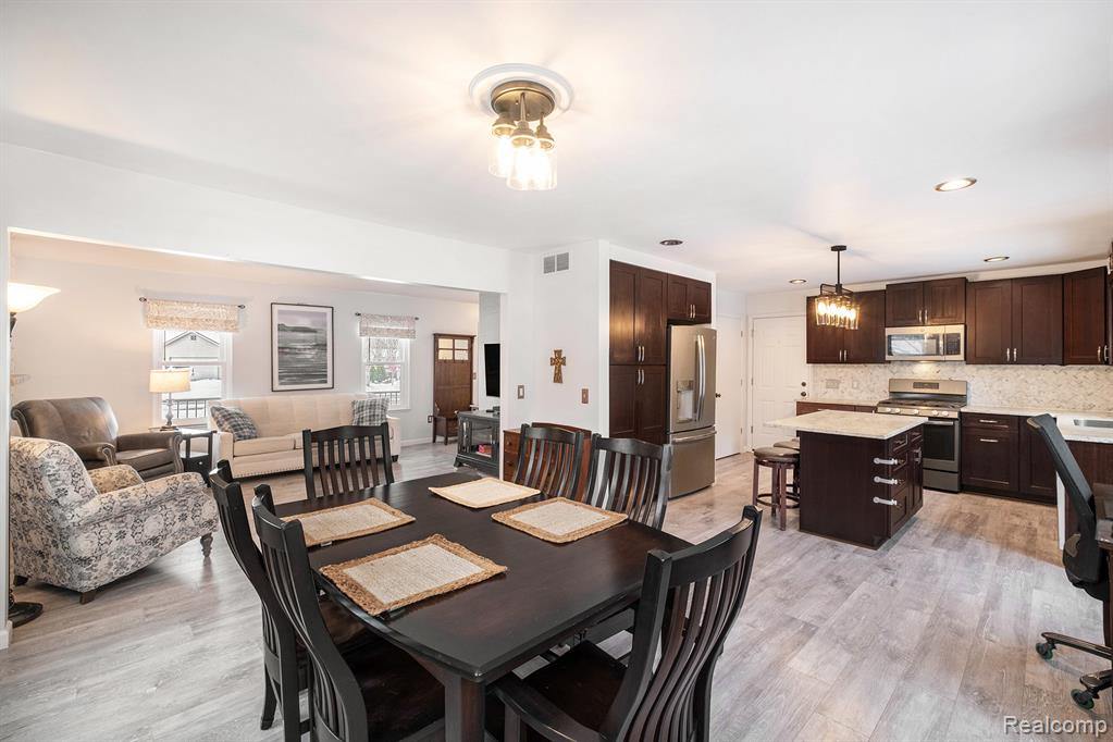 6414 Stonehearth Pass, Grand Blanc, MI 48439 — Photo 9