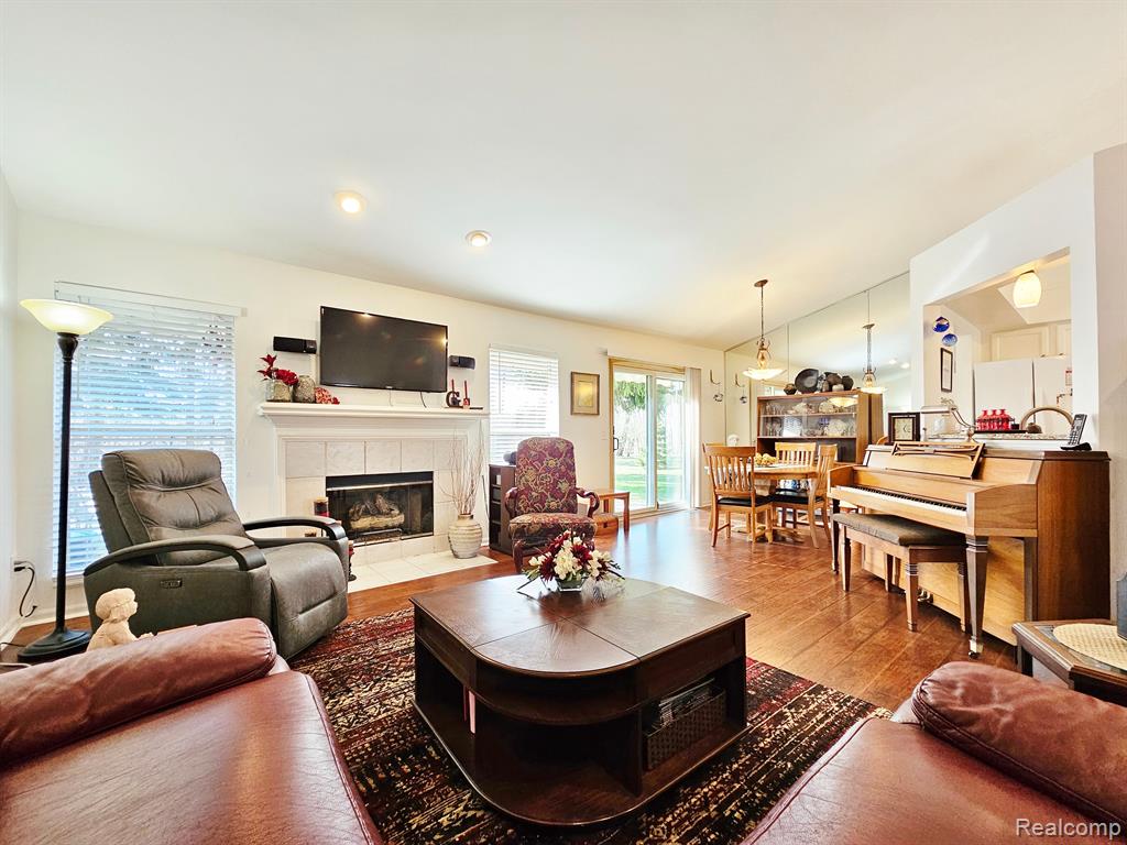 51549 HICKORY Lane, Macomb, MI 48042 — Photo 4