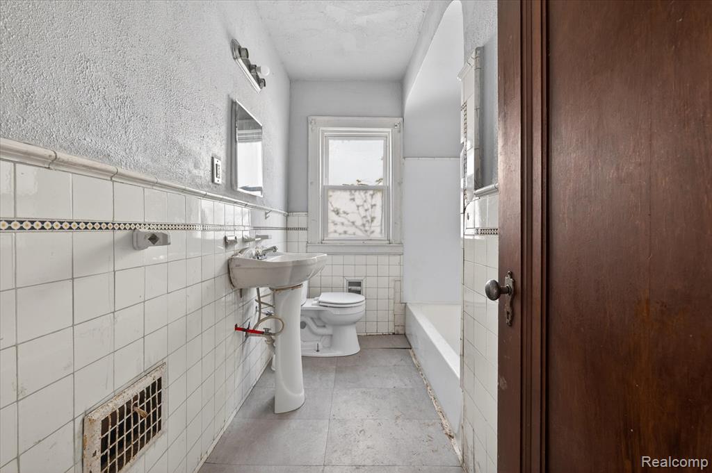 14052 Northlawn Street, Detroit, MI 48238 — Photo 46