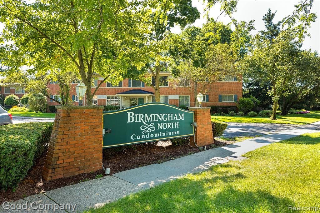 946 N Adams Road, Birmingham, MI 48009 — Photo 21