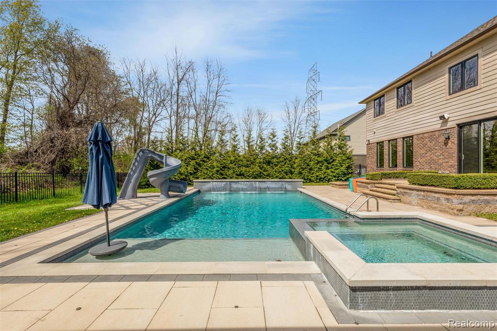2862 Bay Hill Court, Oakland, MI — Photo 54