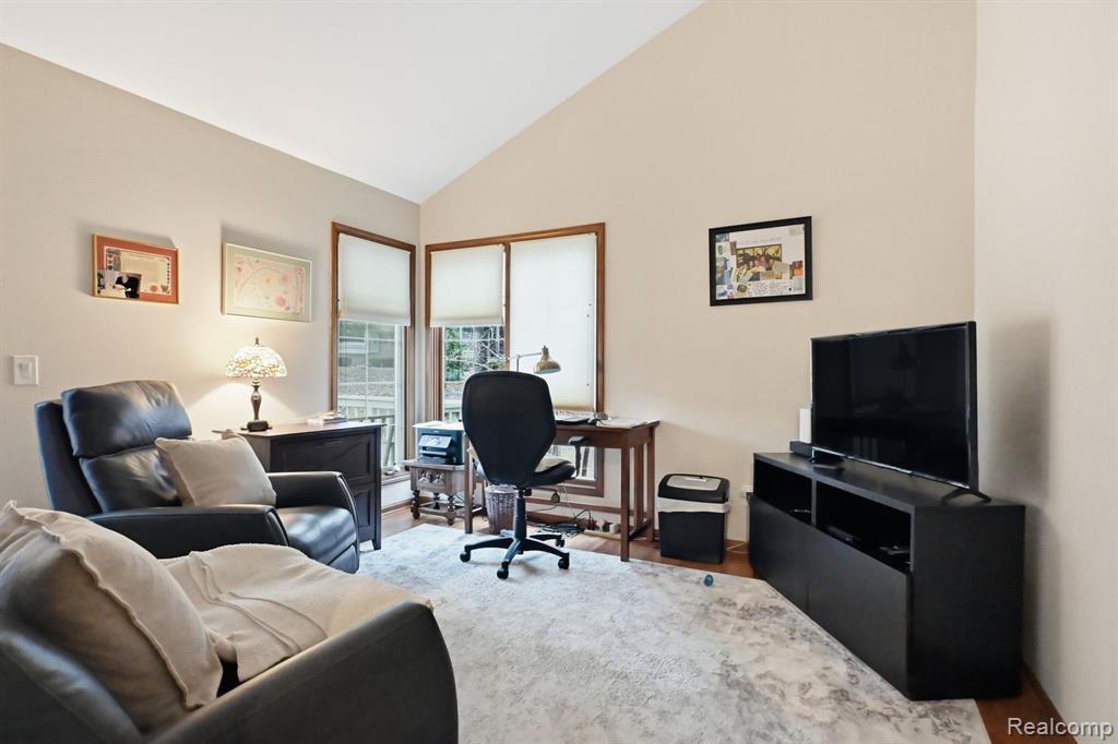 4535 4535 Golf View Dr Drive, 97, Brighton, MI 48116 — Photo 17