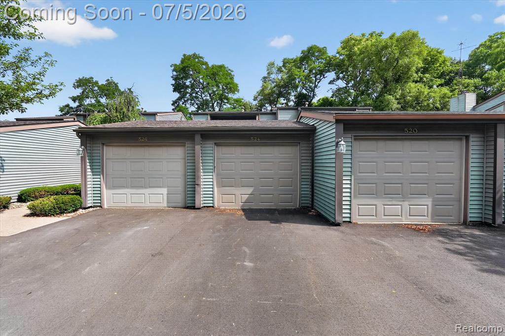 524 W Rockwell Street, Fenton, MI 48430 — Photo 8