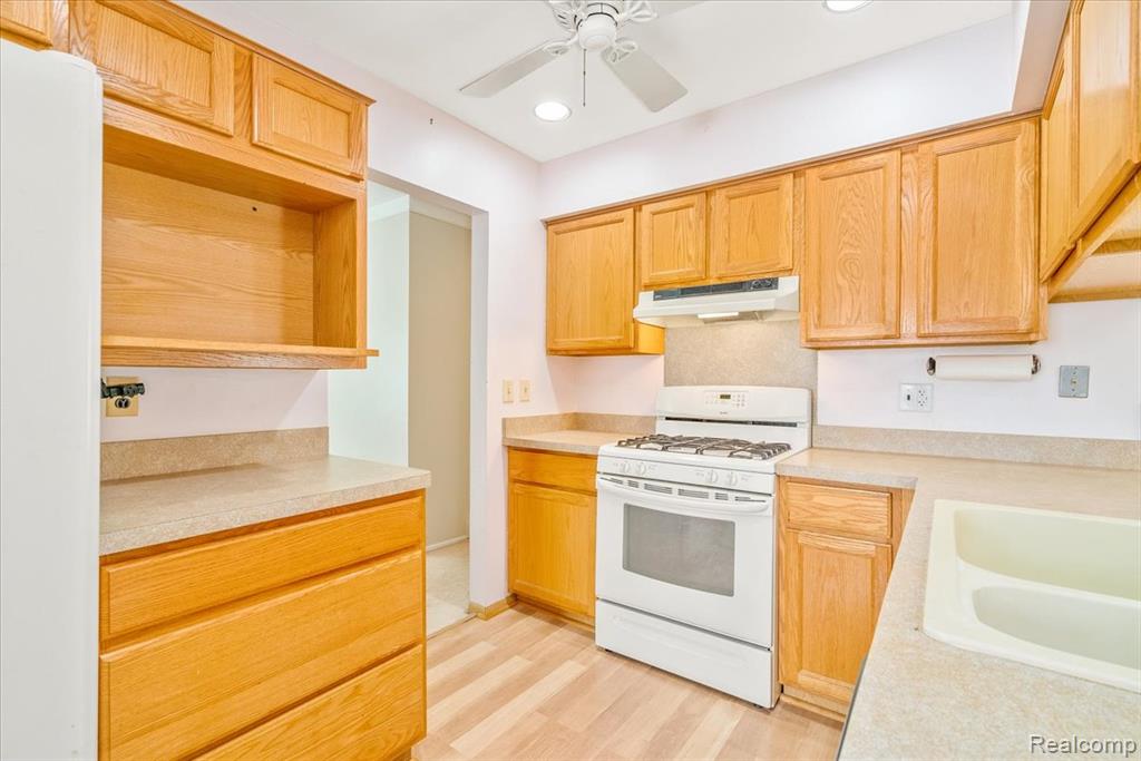 9436 Essex Street, Romulus, MI 48174 — Photo 23
