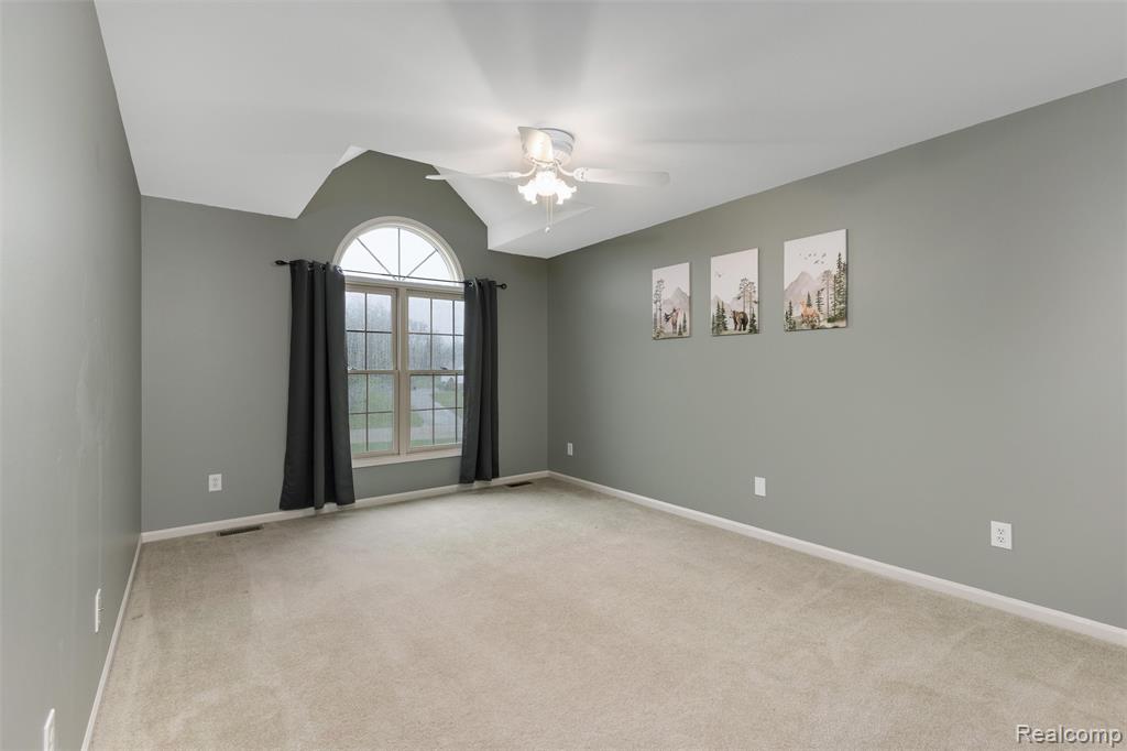 111 Oak Bark Drive, Howell, MI 48843 — Photo 23
