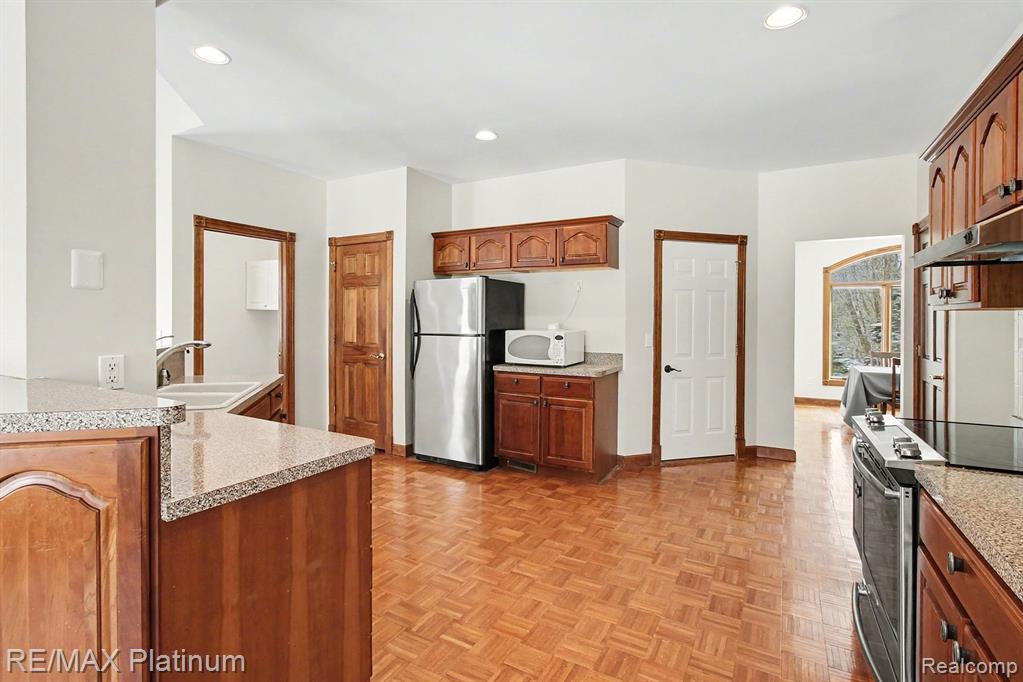 5245 FLEMING ROAD, Fowlerville, MI 48836 — Photo 6