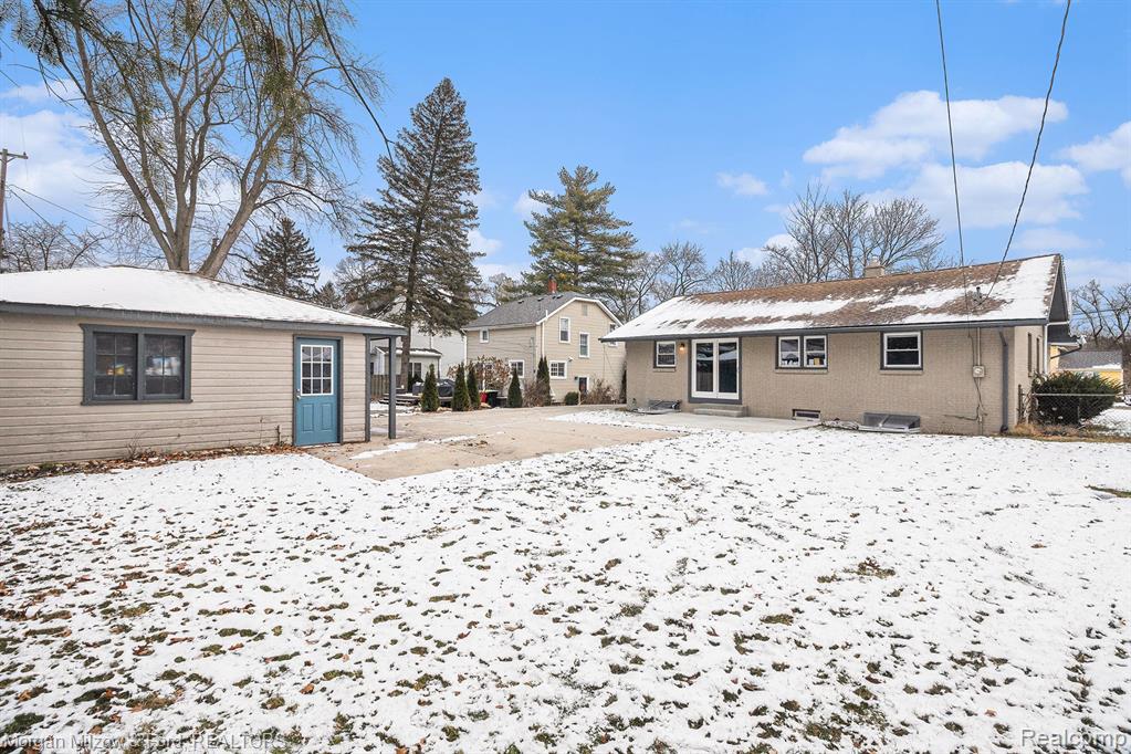 425 Crystal Street, Milford, MI 48381 — Photo 22