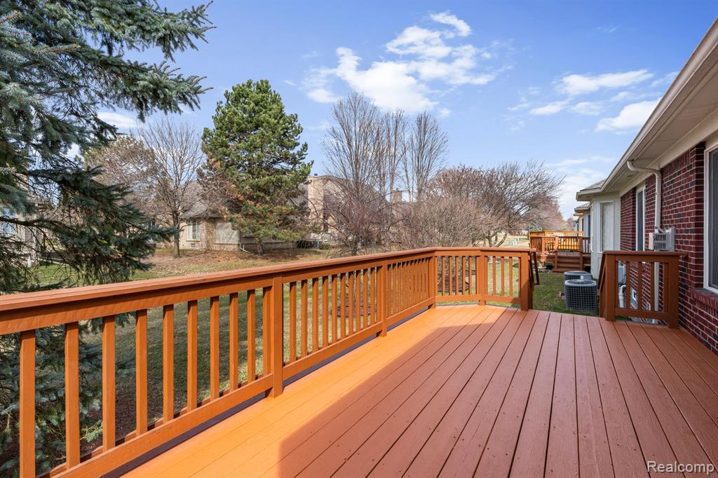 52497 WESTFIELD Drive, Macomb, MI 48042 — Photo 29