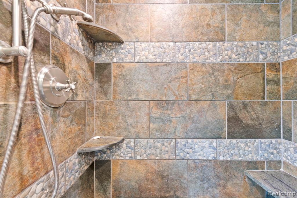 871 Spartan Drive, Rochester Hills, MI 48309 — Photo 32