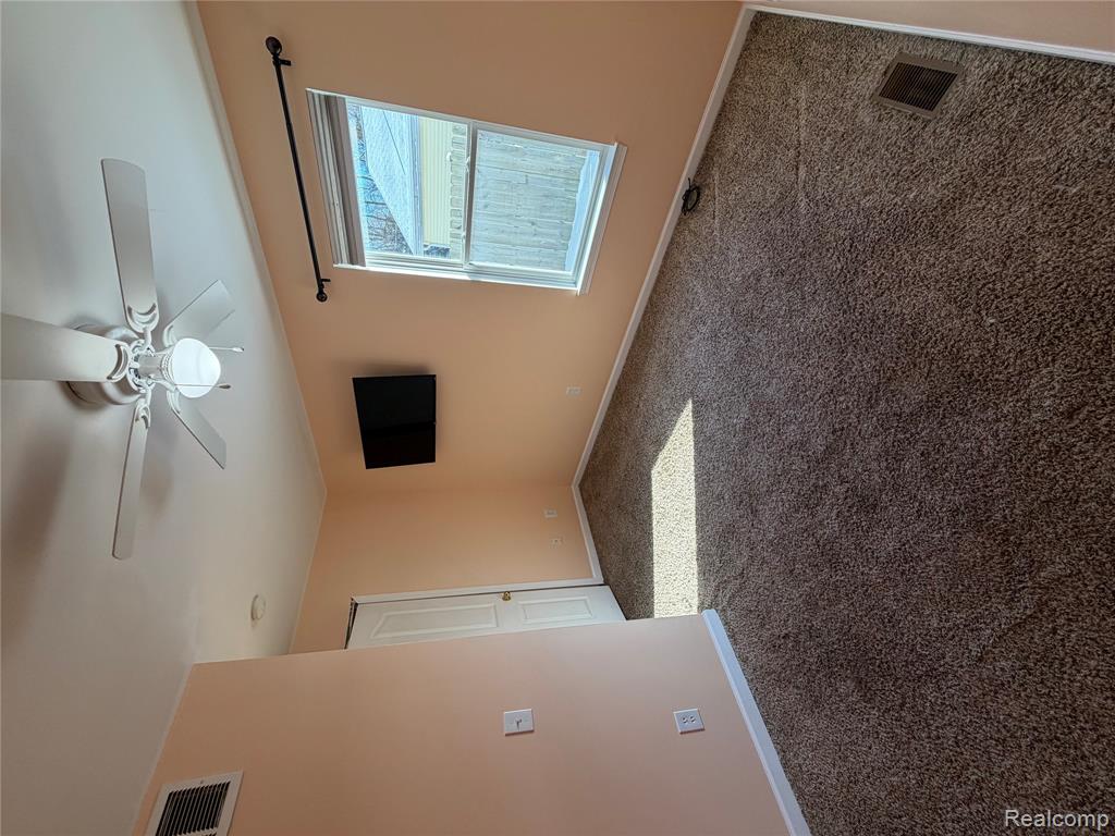 8645 Country Club Drive, Pinckney, MI 48169 — Photo 28