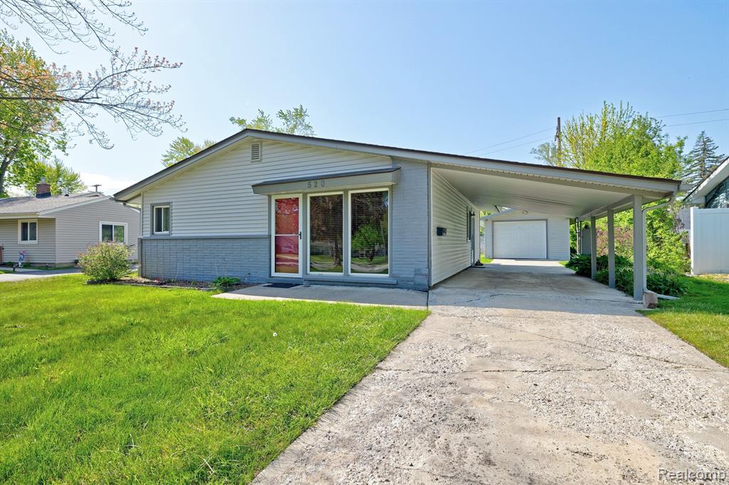520 PARKVIEW Drive, Plymouth, MI 48170 — Photo 29