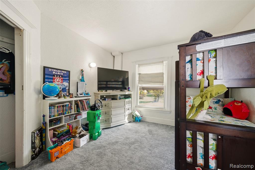 991 E Euclid Street, Detroit, MI 48211 — Photo 31