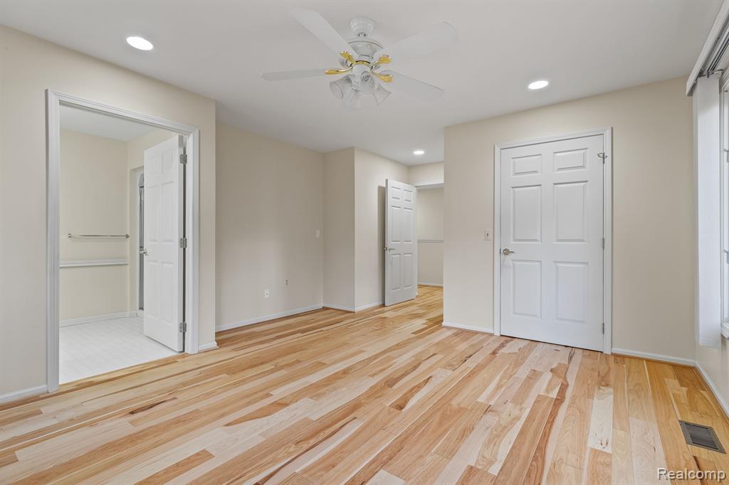 21429 ARCHWOOD Circle, 21, Farmington Hills, MI 48336 — Photo 17