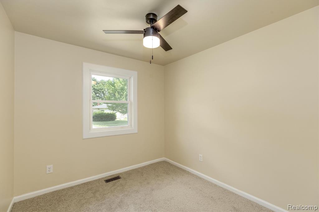 827 MADISON Street, Ypsilanti, MI 48197 — Photo 13