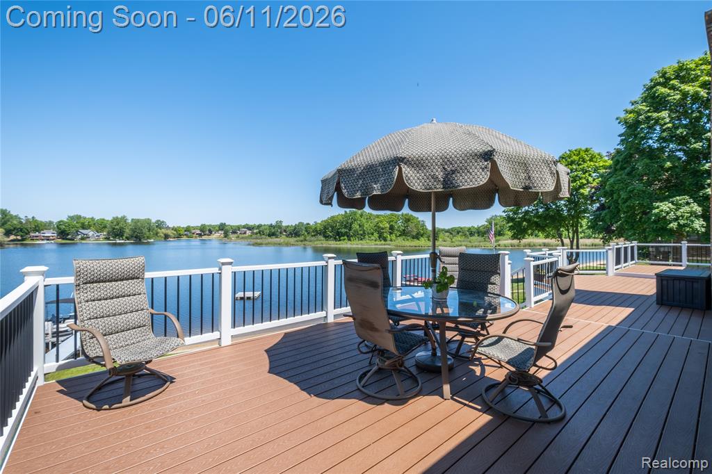 1154 Lake Valley Drive, Fenton, MI 48430 — Photo 52