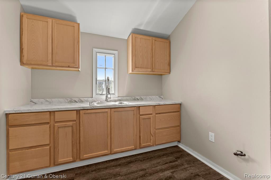 5658 Tarnow Street, Detroit, MI 48210 — Photo 18