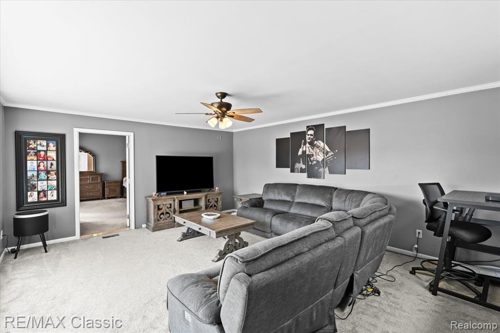 4806 Surfwood Drive, Commerce Twp, MI 48382 — Photo 22