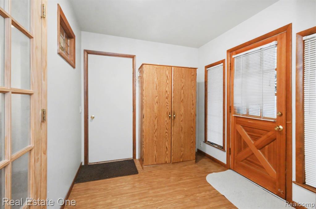 8887 Morrison Avenue, Plymouth, MI 48170 — Photo 22
